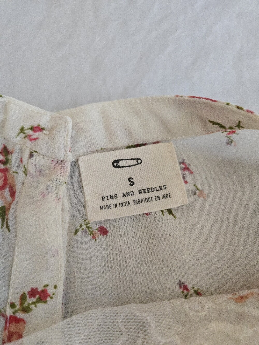 Anthropologie Pins & Needles Cream Floral Peasant Blouse EB4 - Picture 2 of 8